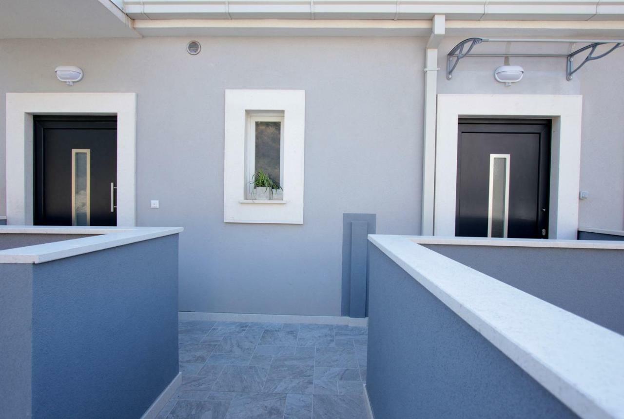 Apartment Dea Stobrec Exterior photo